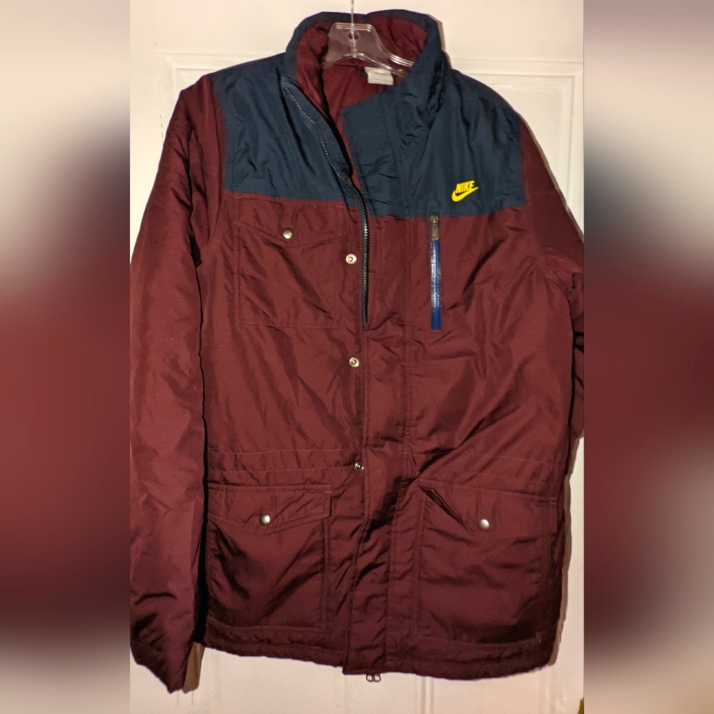 Nike Men's L Color Block Light Jacket